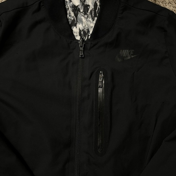 Nike Reversible Bomber Jacket - Picture 2 of 5